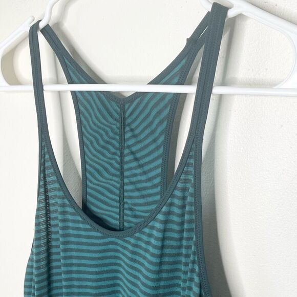 Lululemon Teal and Dark Blue Racerback Tank Top - Women’s size 6 - Picture 6 of 7